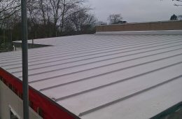 Aluminium roof on primary school